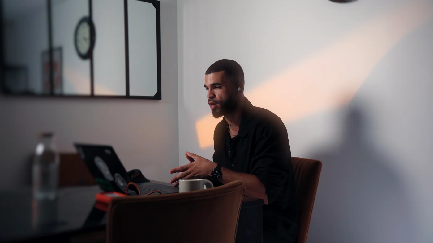 Antoine Bouvier en visio de travail